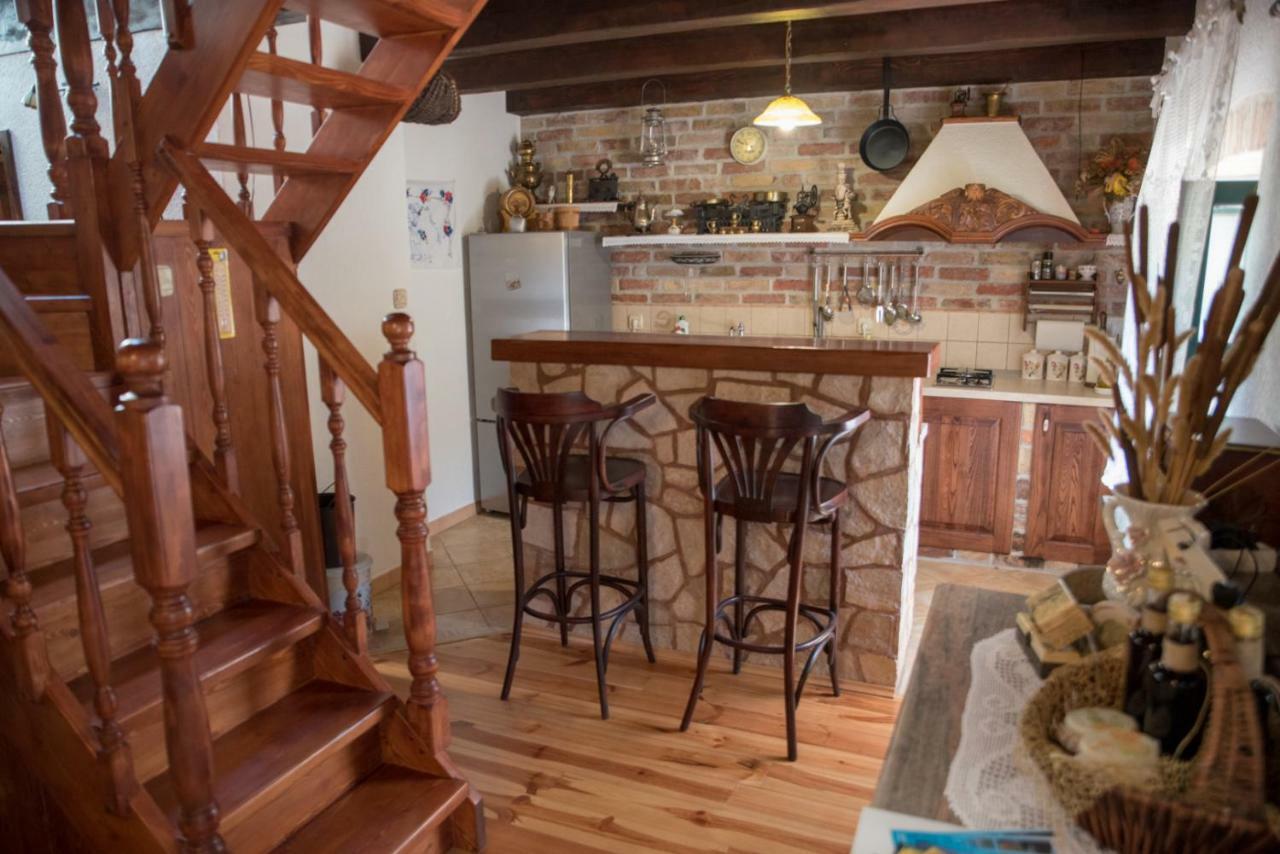 Holiday Home Zavala كليك المظهر الخارجي الصورة