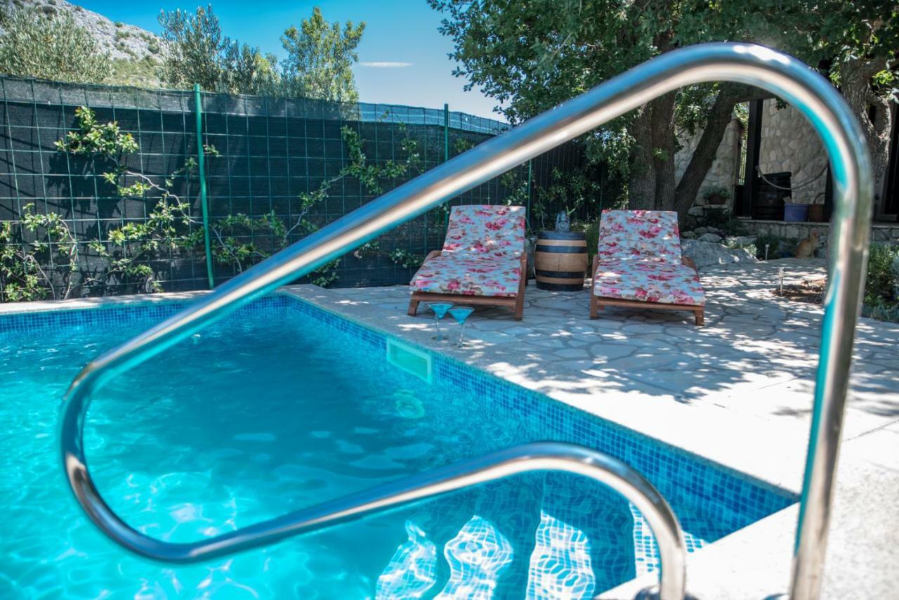 Holiday Home Zavala كليك المظهر الخارجي الصورة